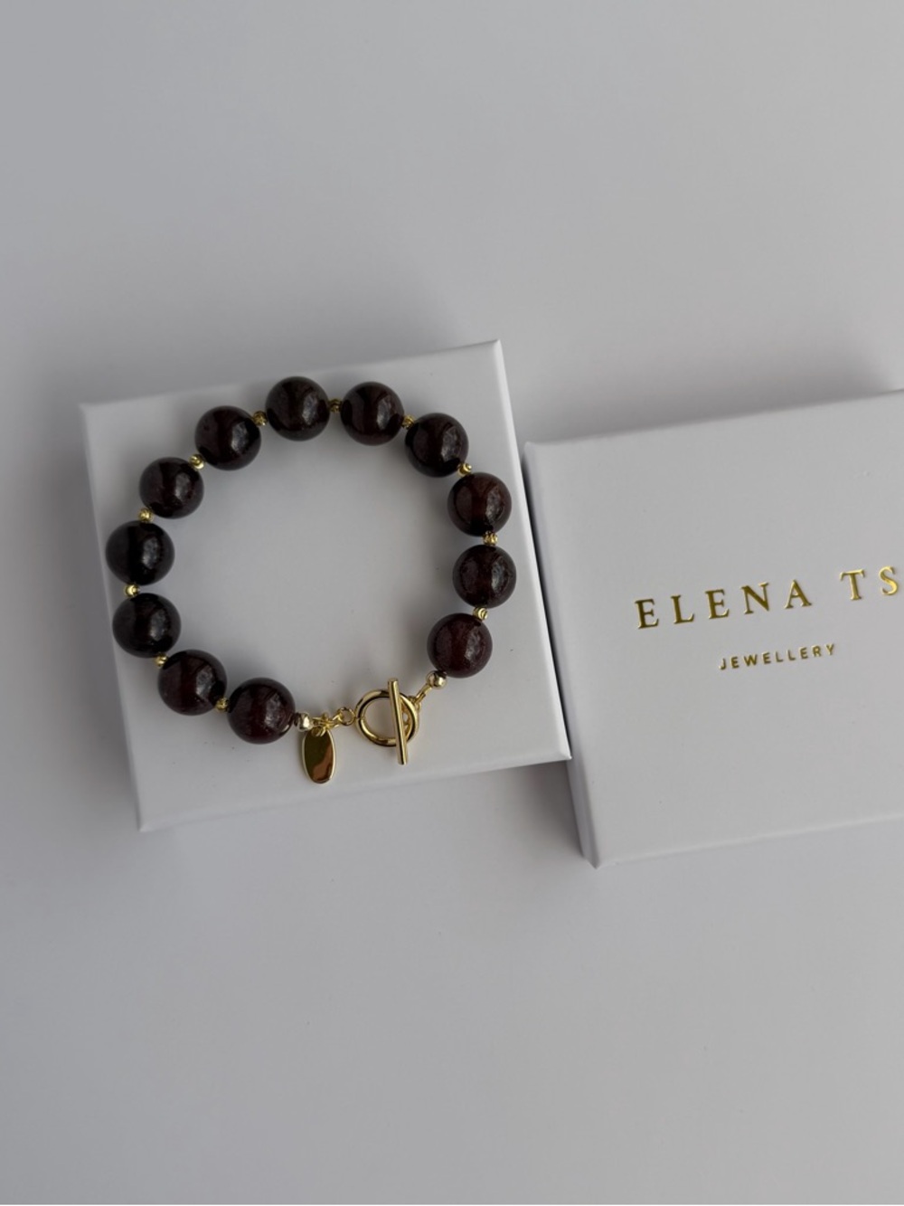 557 Garnet Stone Bracelet with Gold Toggle